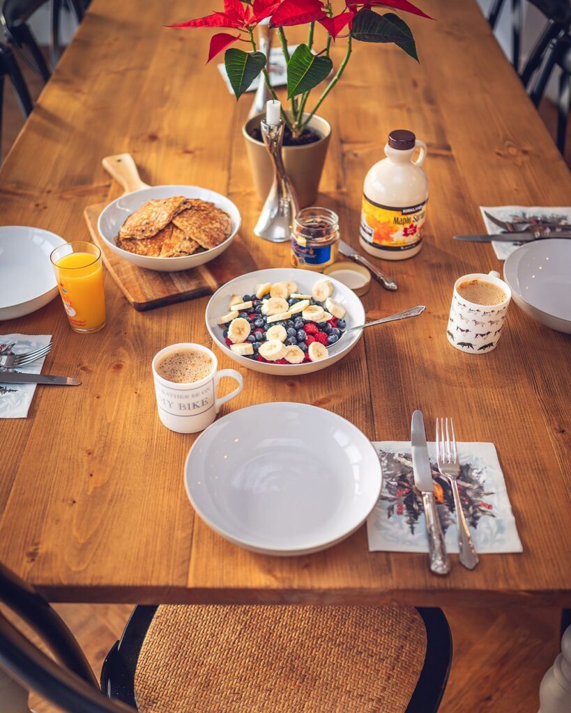 Sunday morning pancakes 🥞

#pancakes #sundaymorning #sundaypancakes #breakfast #food #eathealthy #foodphotography #sundaybreakfast #lindtchocolate #maplesyrup #coffee #fruit #kitchendesign #diningtable #therustictablecompany #morning #morningbreakfast #nikon #nikonz6 #35mm #newbury #berkshire #photographer