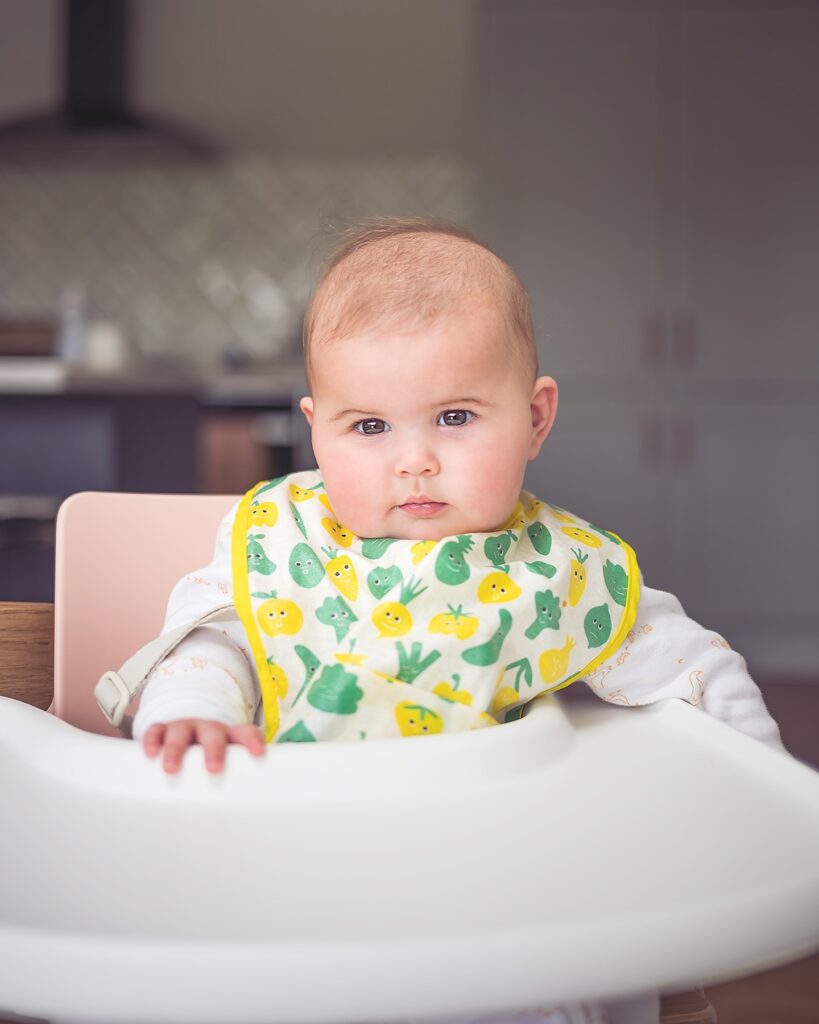 “Come on daddy, where’s my banana porridge!” - Breakfast time with Jose

#breakfast #breakfasttime #breakfast #tripptrapp #stokke #stokkebaby #tripptrappchair #portrait #portraitmood #morning #morningroutine #morningvibes #hungry #patience