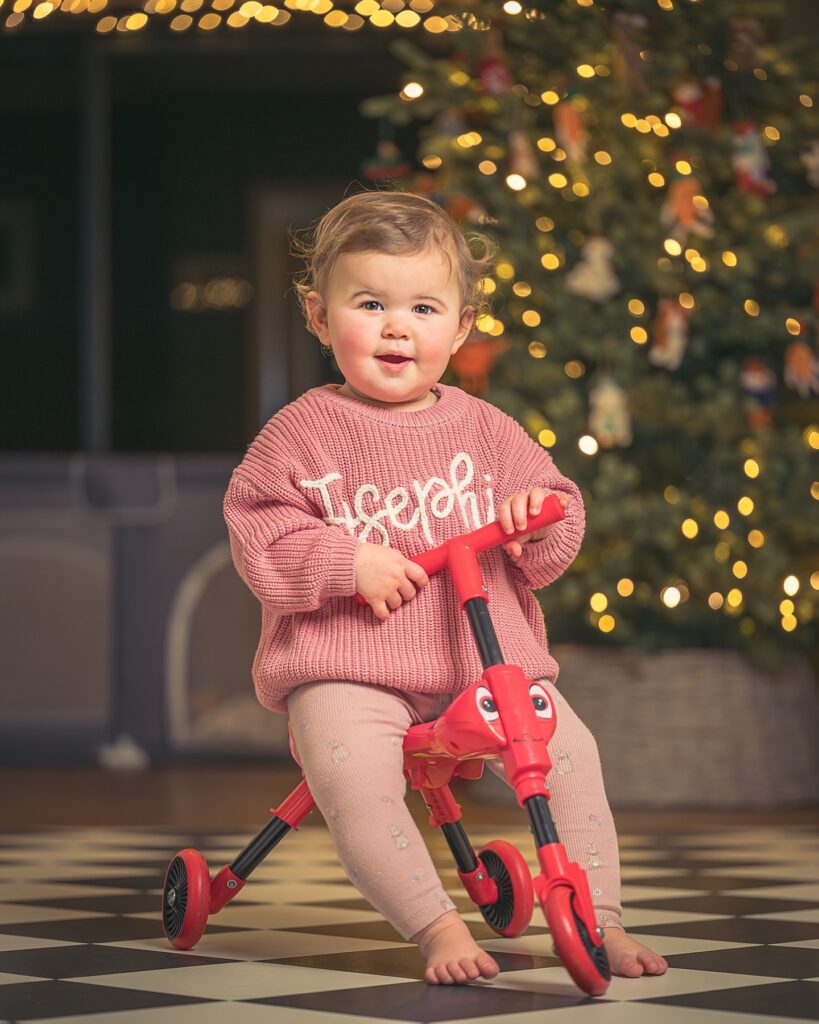 Jose testing out Theas old Scuttle Bug 🐞 after putting up our Christmas Tree 🎄 &amp; decs 😁🎅

#scuttlebug #christmas #christmasdecorations #festive #interior #home #christmasvibes #bikes #scuttlebugs #portrait #newbury #berkshire #photographer